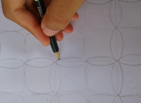 Cara Menggambar Batik Di Buku Gambar