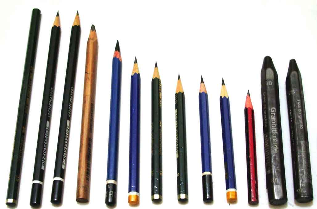 Untuk membuat garis dengan tekstur tipis, maka jenis pensil yang cocok digunakan adalah